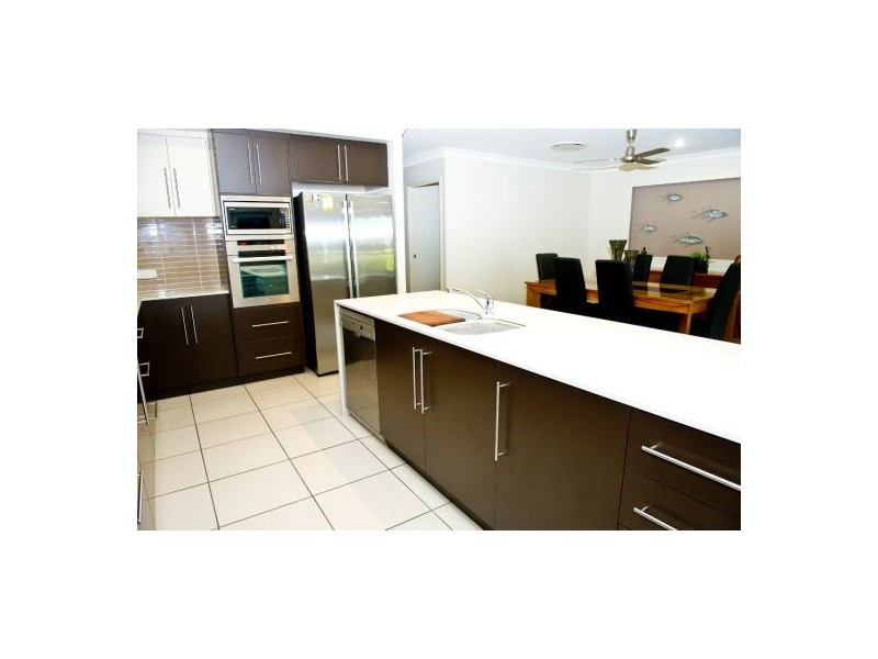 18 Vesta Lane, Ooralea QLD 4740
