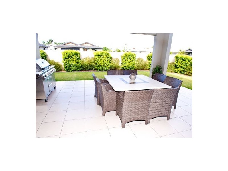 18 Vesta Lane, Ooralea QLD 4740