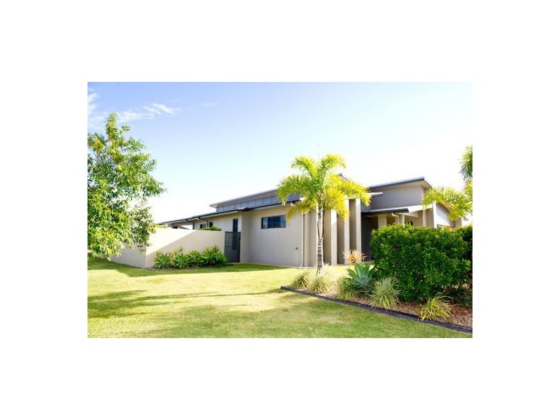 18 Vesta Lane, Ooralea QLD 4740