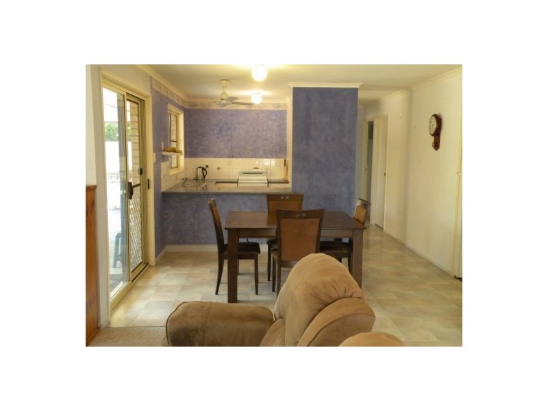 6 Clipper Crt, Bucasia QLD 4750