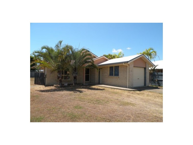 6 Clipper Crt, Bucasia QLD 4750
