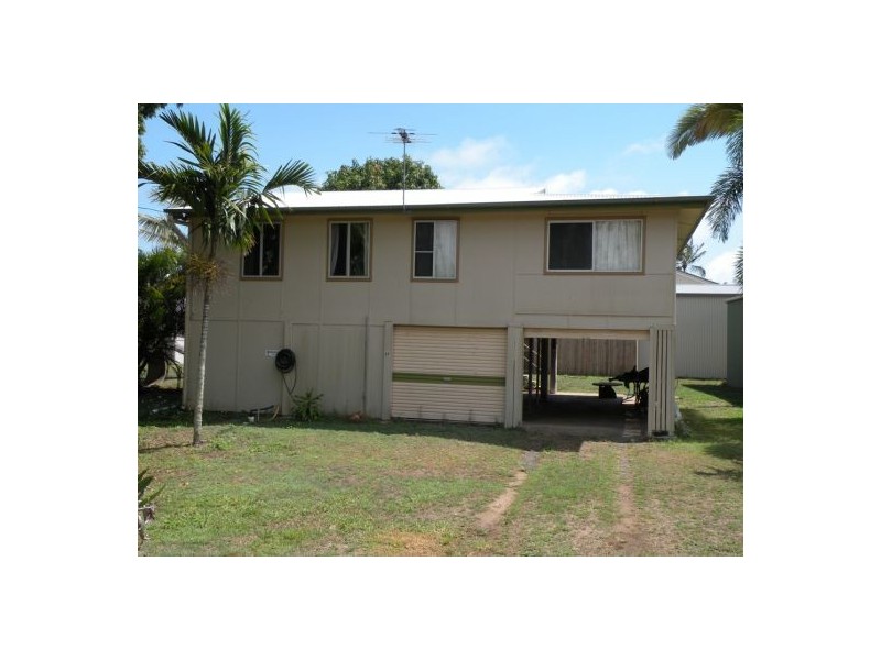 27 Evans Ave, Seaforth QLD 4741