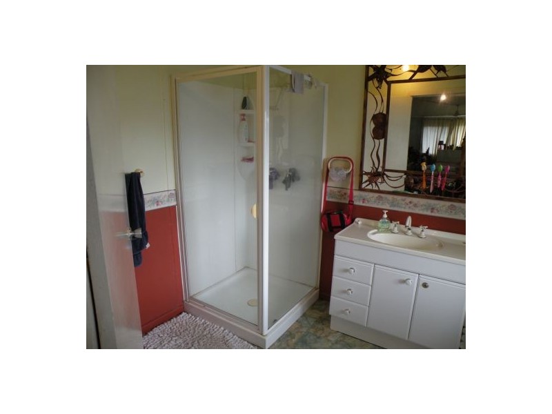 27 Evans Ave, Seaforth QLD 4741