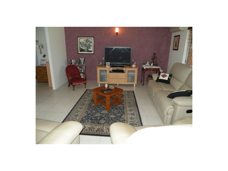 1 Normanby Crt, Mount Pleasant QLD 4740