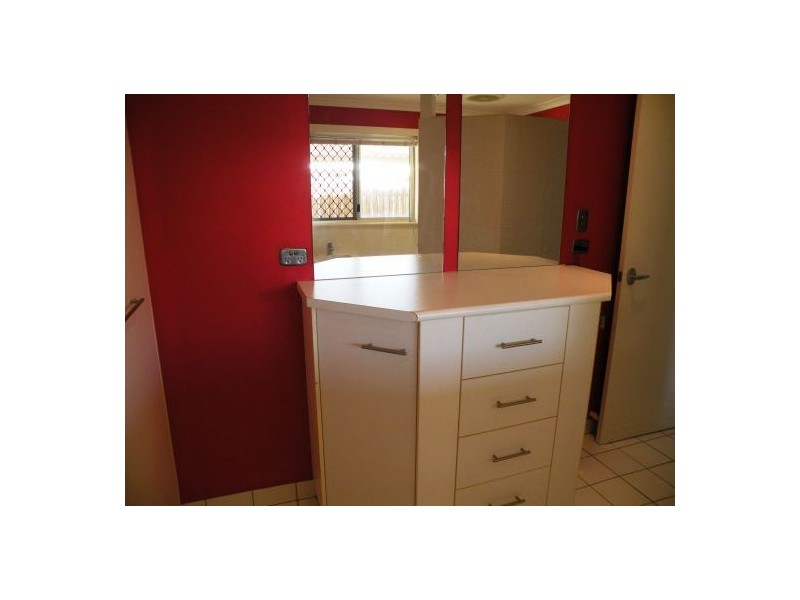 1 Normanby Crt, Mount Pleasant QLD 4740