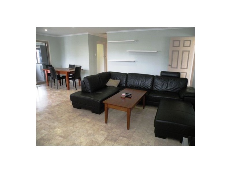 10 Joyce Crt, Mcewens Beach QLD 4740