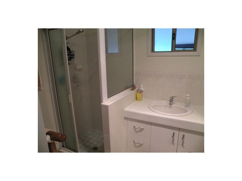 10 Joyce Crt, Mcewens Beach QLD 4740