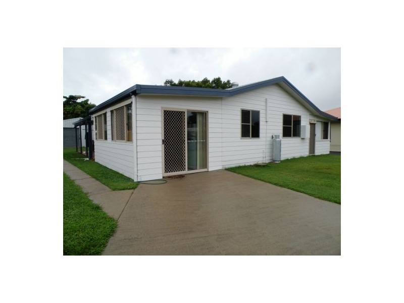 10 Joyce Crt, Mcewens Beach QLD 4740
