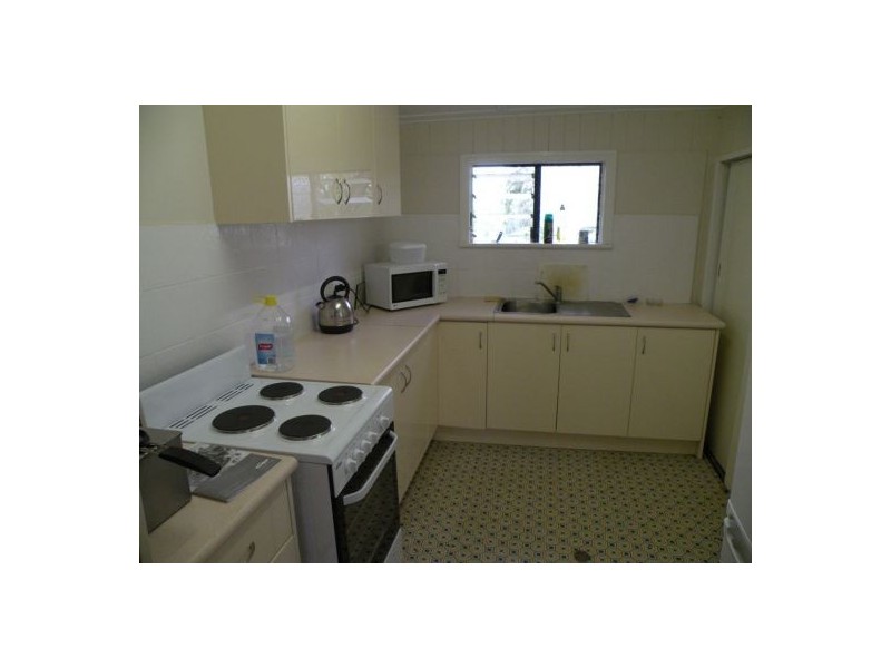 12 Prospect St, Eton QLD 4741