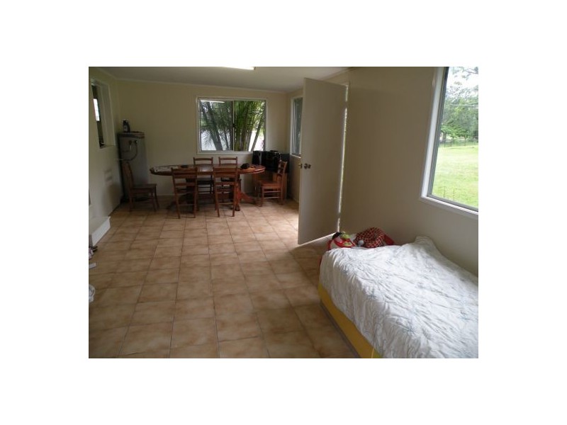 12 Prospect St, Eton QLD 4741