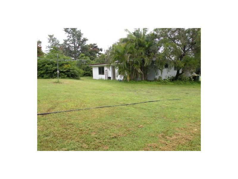 12 Prospect St, Eton QLD 4741