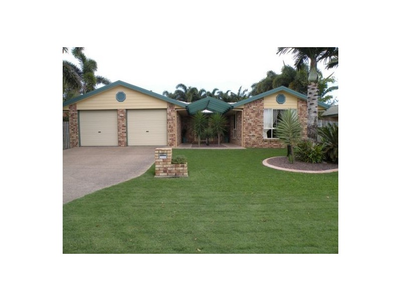 12 Clipper Crt, Bucasia QLD 4750