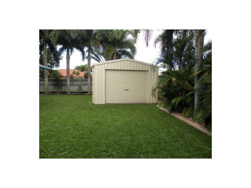 12 Clipper Crt, Bucasia QLD 4750