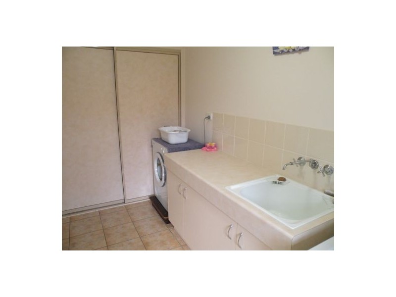 12 Clipper Crt, Bucasia QLD 4750