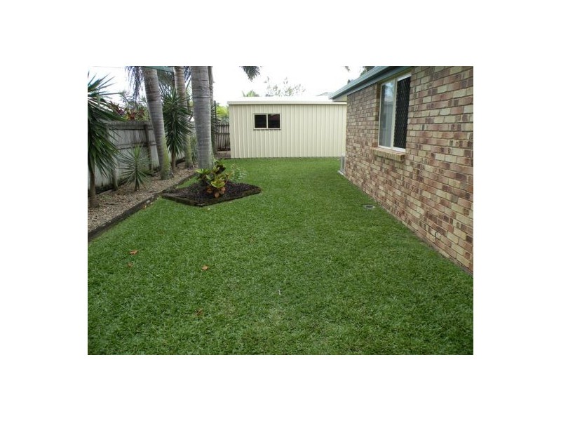 12 Clipper Crt, Bucasia QLD 4750