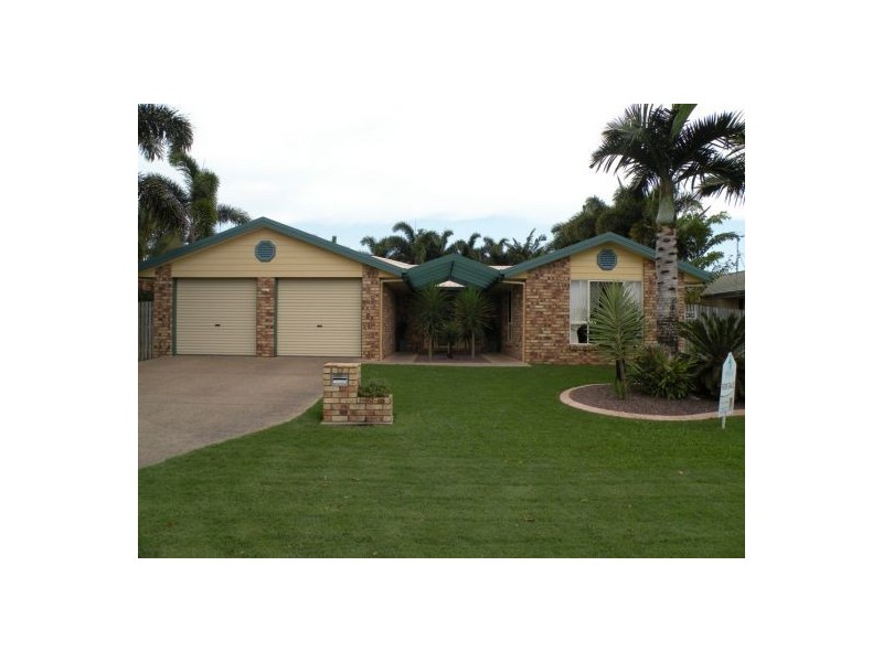 12 Clipper Crt, Bucasia QLD 4750