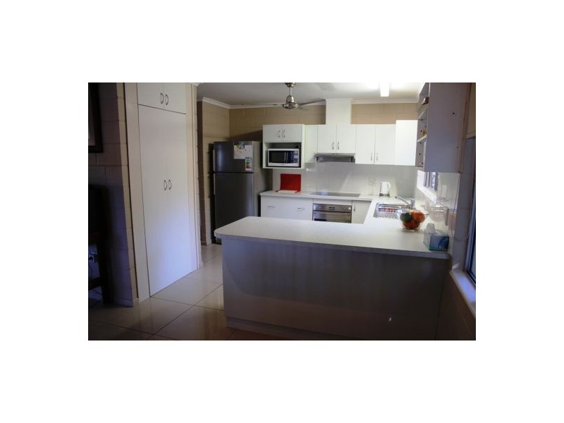 30 Edmonds St, Bucasia QLD 4750