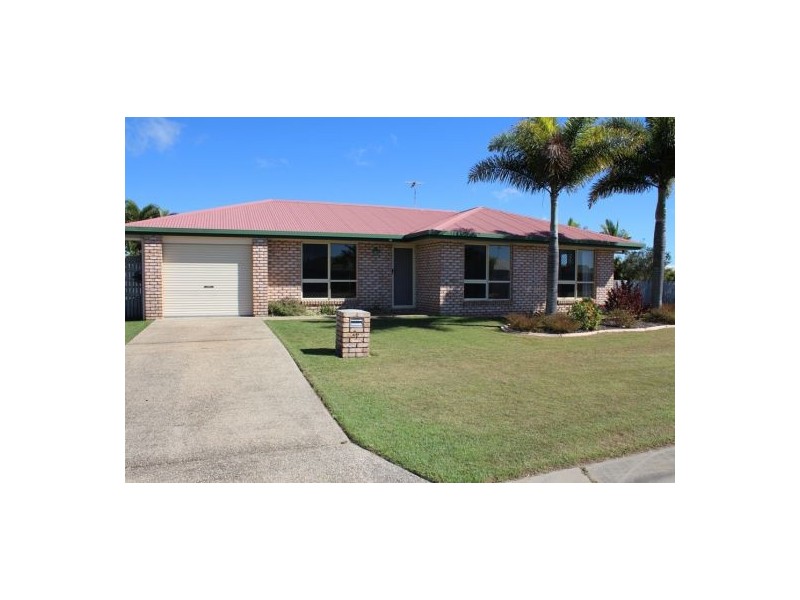 27 Caledonian Dr, Beaconsfield QLD 4740