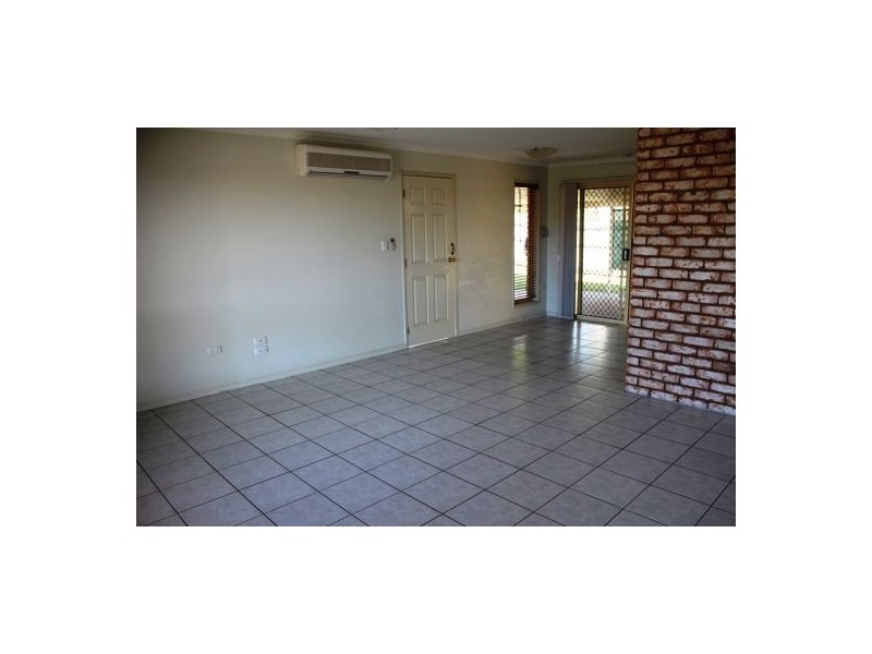 27 Caledonian Dr, Beaconsfield QLD 4740