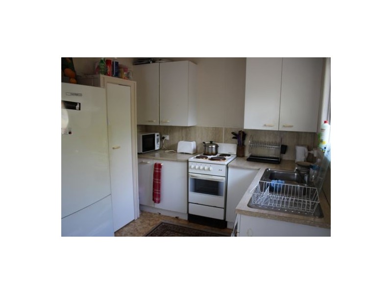 3 Peatey St, Andergrove QLD 4740