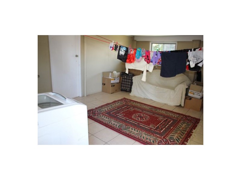 3 Peatey St, Andergrove QLD 4740