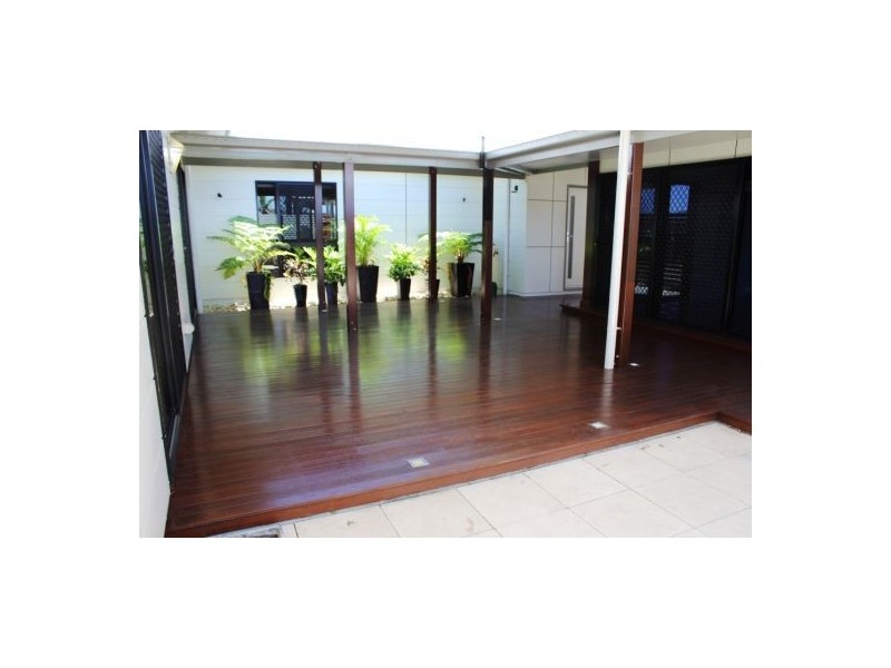 27 Millenium Dr, Sarina QLD 4737