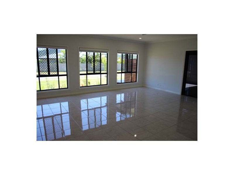 27 Millenium Dr, Sarina QLD 4737