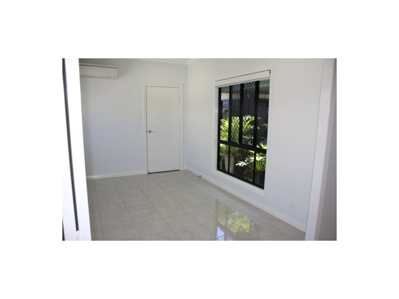 27 Millenium Dr, Sarina QLD 4737