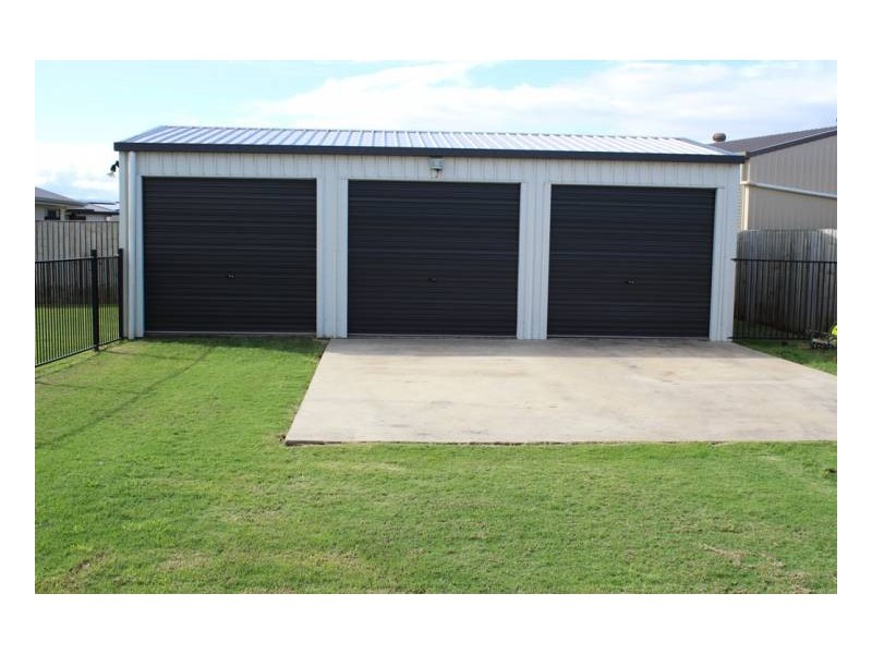 52 Poulsen Dr, Marian QLD 4753
