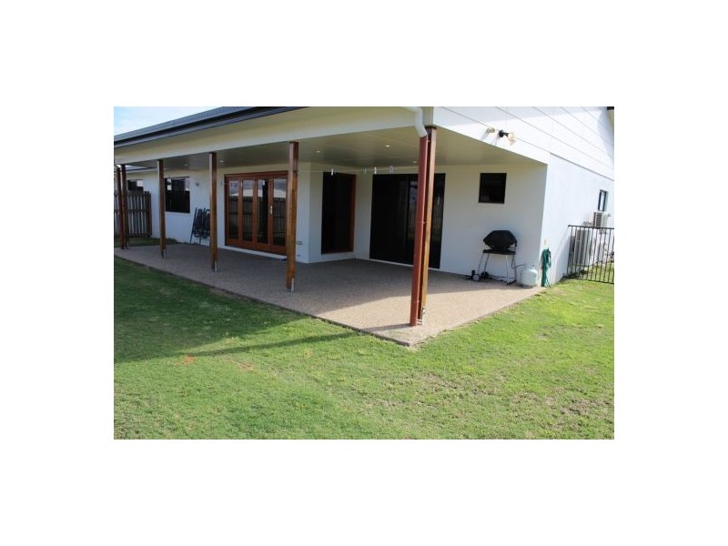52 Poulsen Dr, Marian QLD 4753