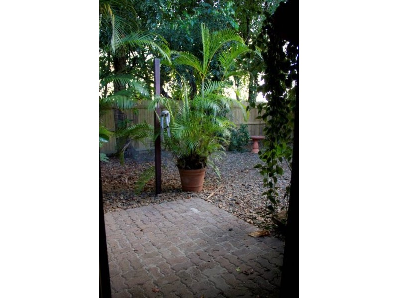 1 Cavanagh Dr, Blacks Beach QLD 4740