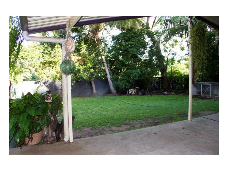 1 Cavanagh Dr, Blacks Beach QLD 4740