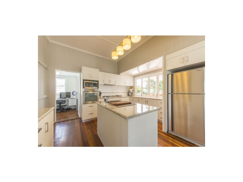 2 Scanlan St, East Mackay QLD 4740