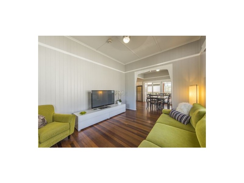 2 Scanlan St, East Mackay QLD 4740