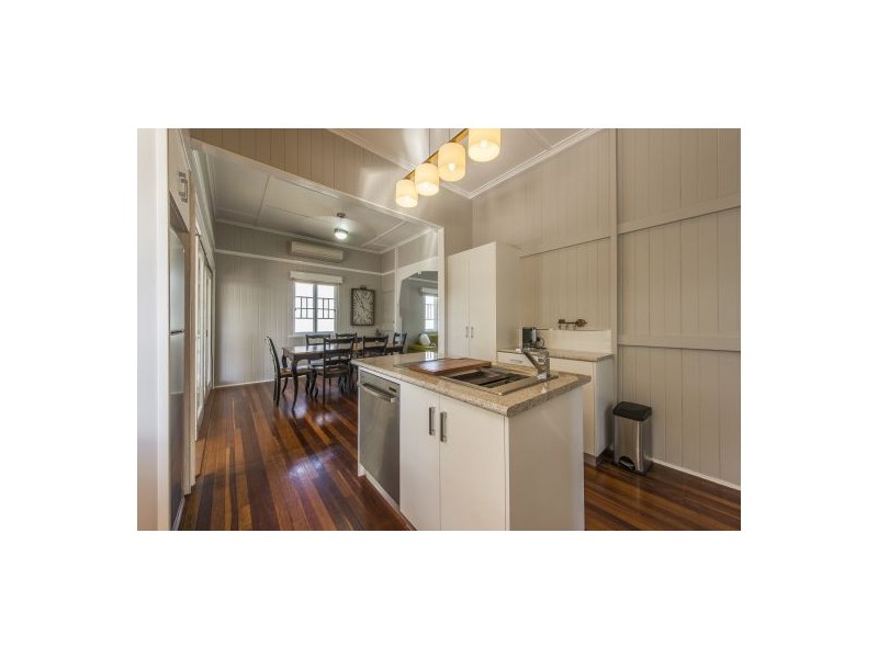 2 Scanlan St, East Mackay QLD 4740