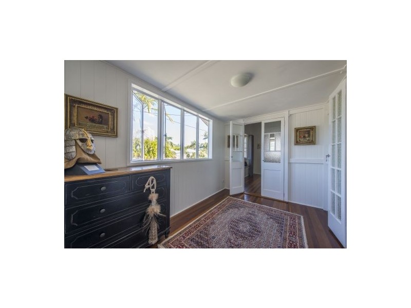 2 Scanlan St, East Mackay QLD 4740