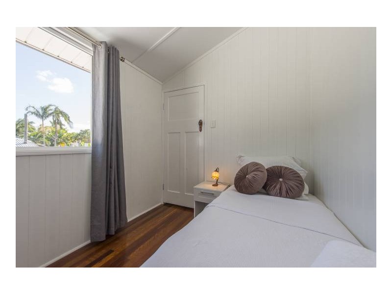 2 Scanlan St, East Mackay QLD 4740