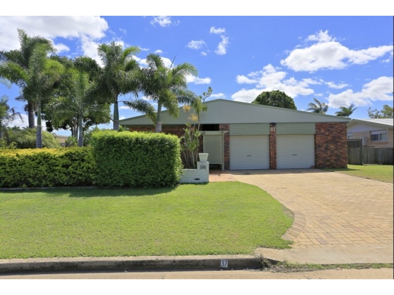 37 Brady Street, Avenell Heights QLD 4670