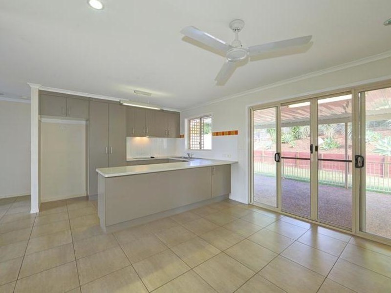 5 Aymone Close, Avoca QLD 4670