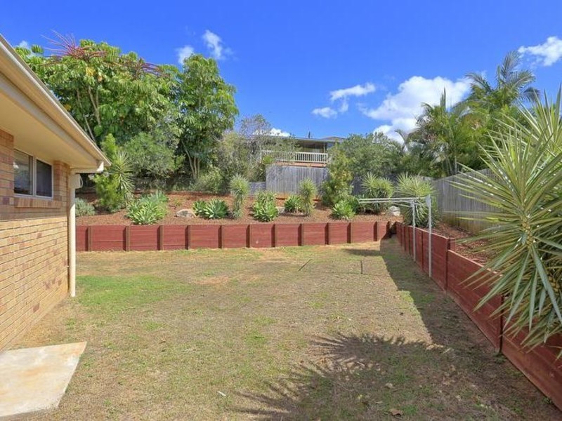 5 Aymone Close, Avoca QLD 4670