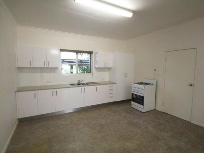 3 Avenue Street, Bundaberg East QLD 4670