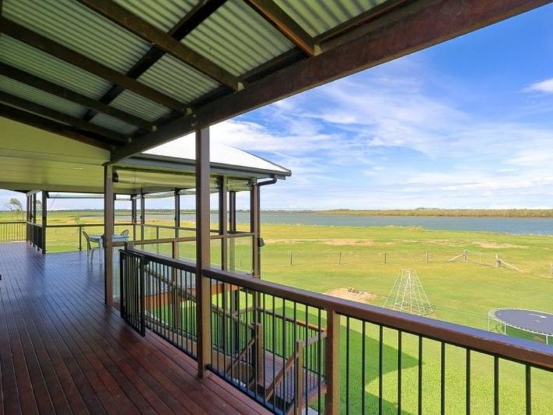 8 River Road, Fairymead QLD 4670