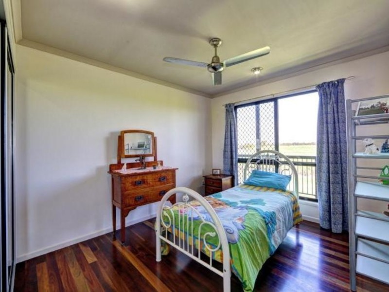 8 River Road, Fairymead QLD 4670