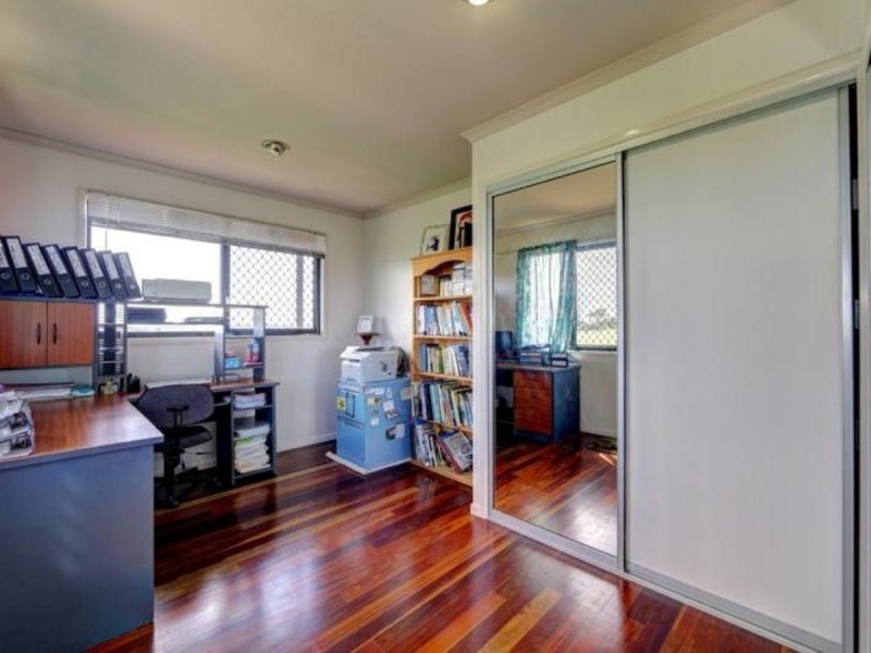 8 River Road, Fairymead QLD 4670