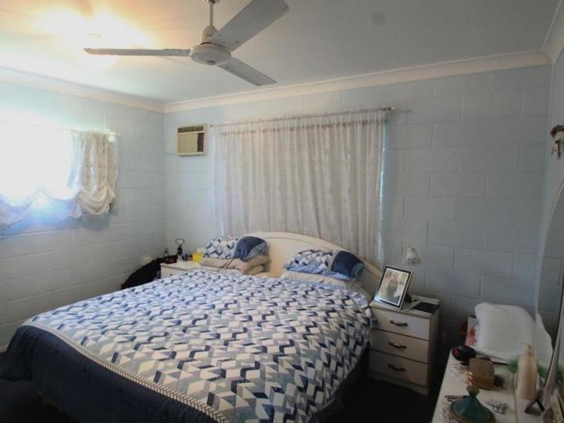 31 Sloane Street, Kalkie QLD 4670