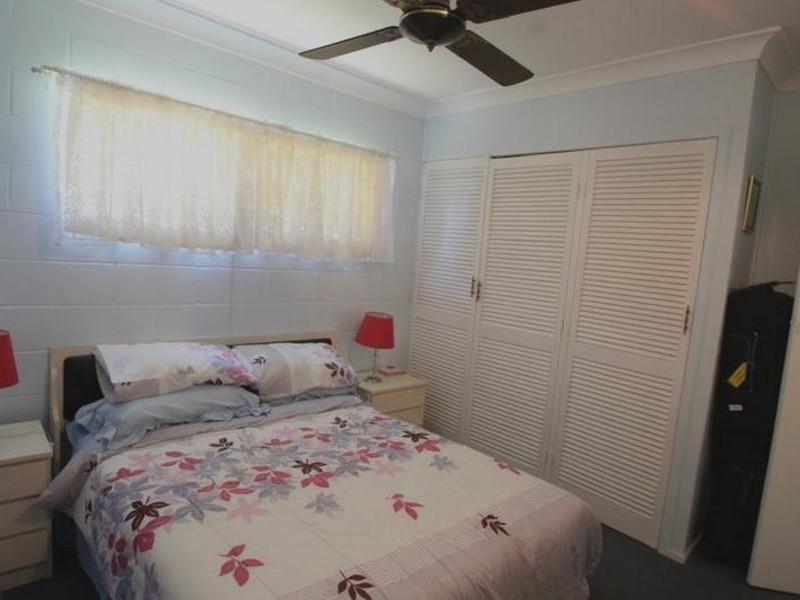 31 Sloane Street, Kalkie QLD 4670