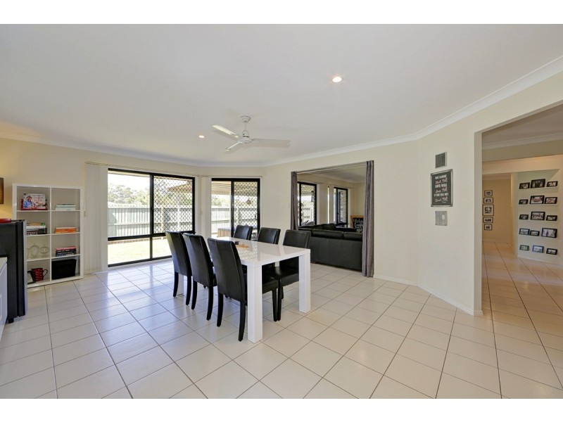 19 Sutherland Road, Branyan QLD 4670