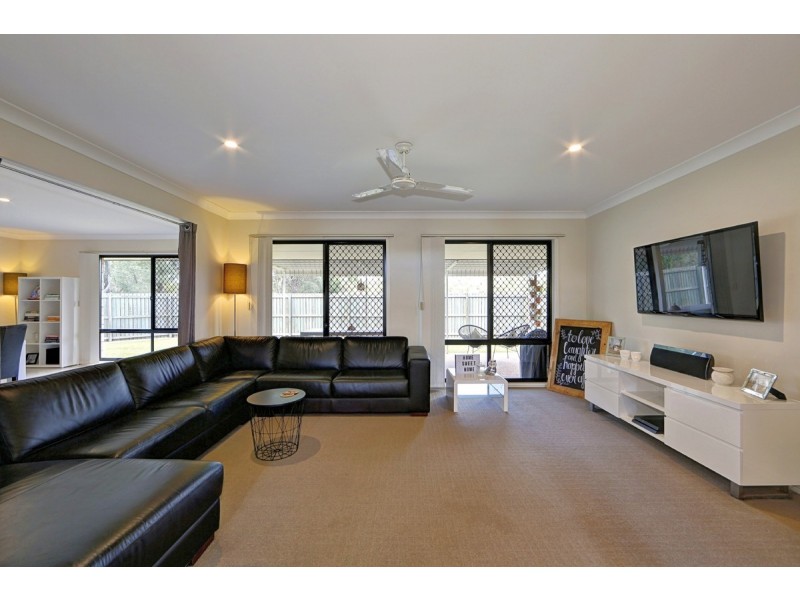 19 Sutherland Road, Branyan QLD 4670