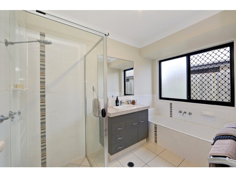 19 Sutherland Road, Branyan QLD 4670