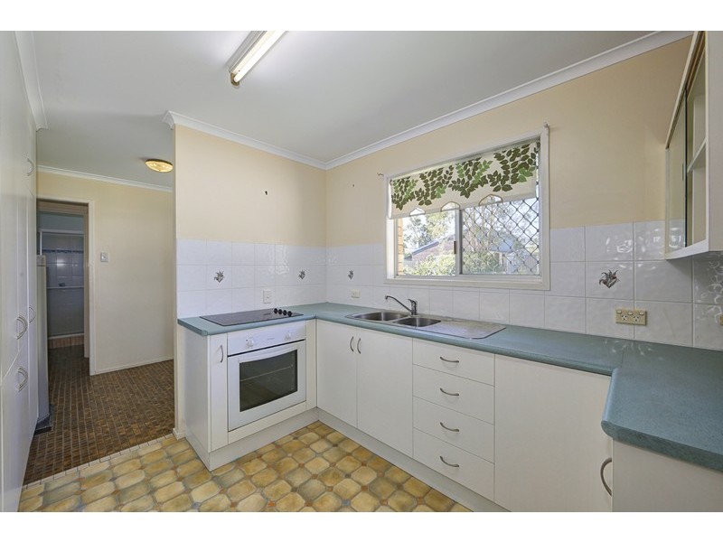 17 Hargreaves Street, Bundaberg South QLD 4670